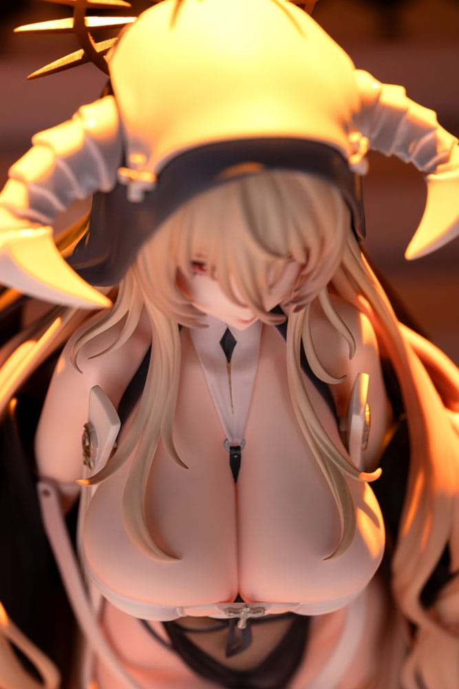 Azur Lane PVC Statue 1/6 Implacable 31 cm - Versand: 5-7 Tage nach Bestellung