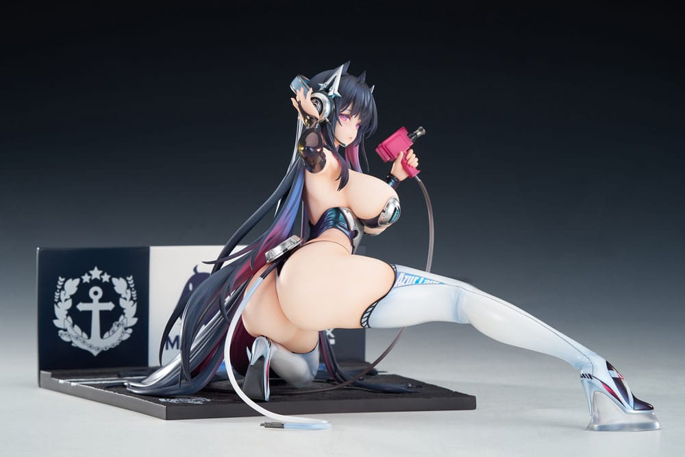Azur Lane PVC Statue 1/7 Strasbourg Faerie of the Race Circuit Ver. 16 cm - Preorder - ETA: 25.12.2026