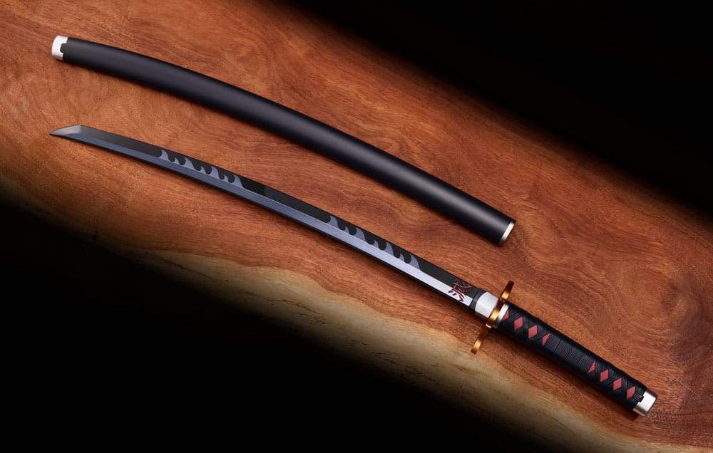 Demon Slayer: Kimetsu no Yaiba Proplica Replik 1/1 Nichirin Schwert (Tanjiro Kamado) Kyojuro Rengoku´s Sword Gueard Ver. 88 cm - Versand: 5-7 Tage nach Bestellung