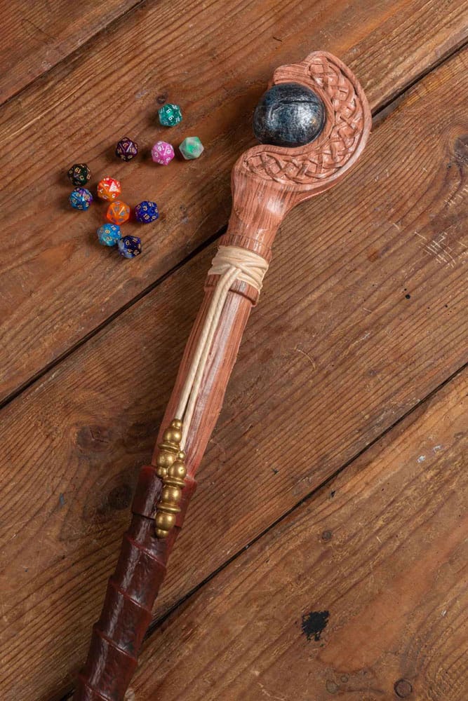 Dungeons & Dragons Schaumstoff-Stab Wizards 155 cm - Versand: 5-7 Tage nach Bestellung