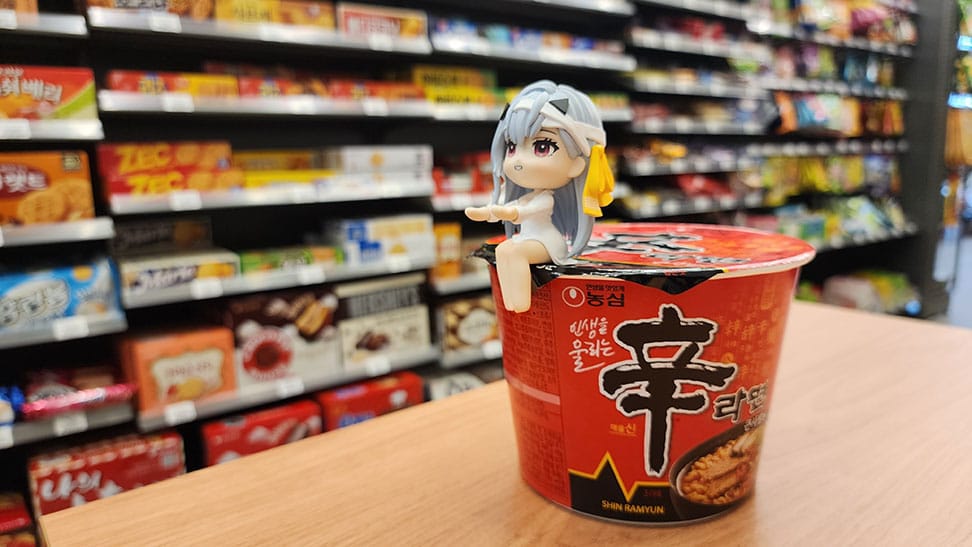 Goddess of Victory: Nikke Cup Noodle Holder PVC Statue Modernia 8 cm - Versand: 5-7 Tage nach Bestellung