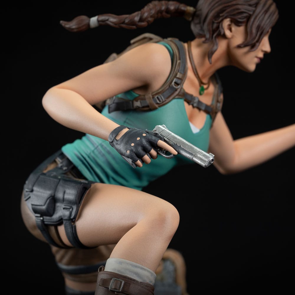 Tomb Raider PVC Statue Lara Croft 24 cm - Versand: 5-7 Tage nach Bestellung