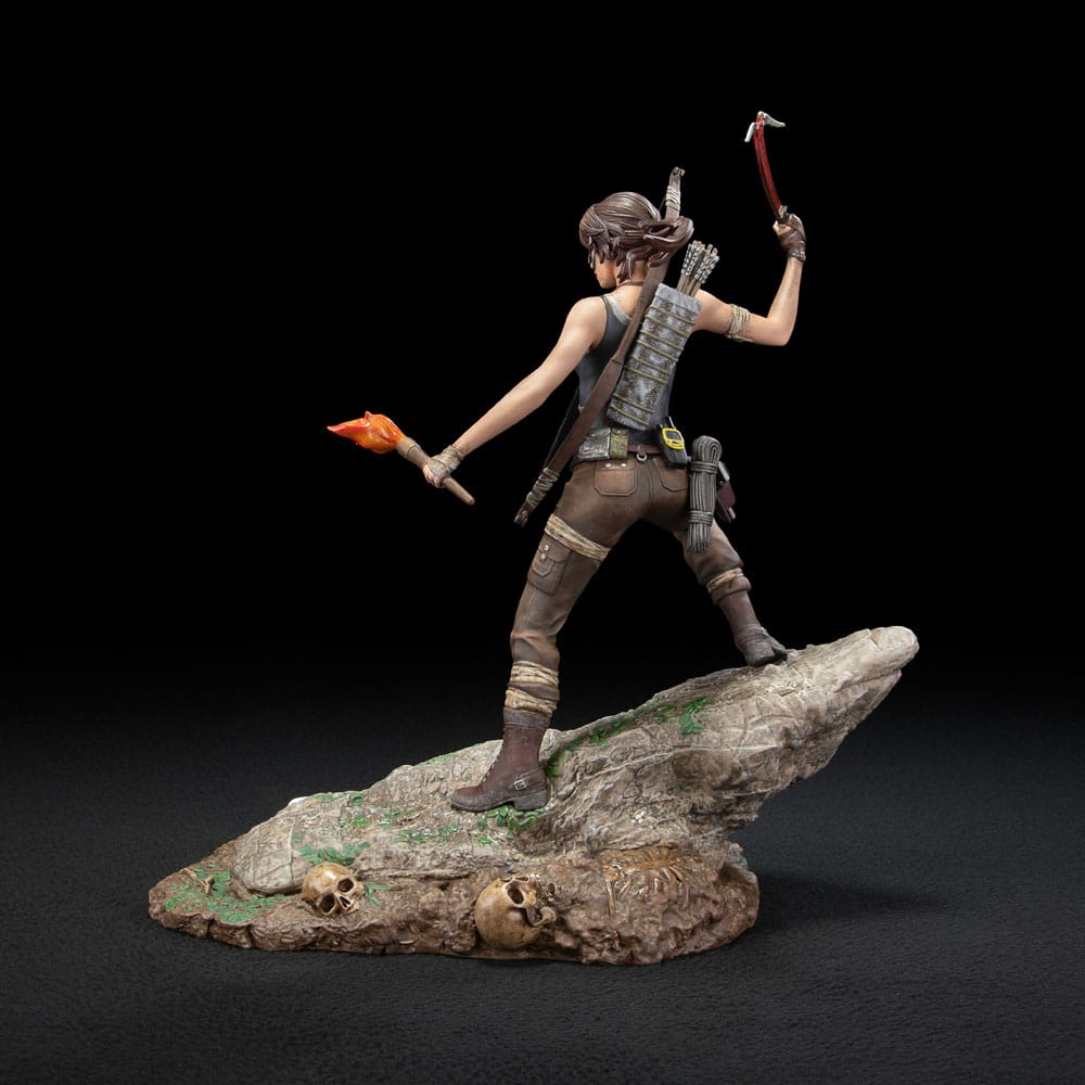Tomb Raider PVC Statue Lara Croft Survivor Era 33 cm - Preorder - ETA: 20.11.2025