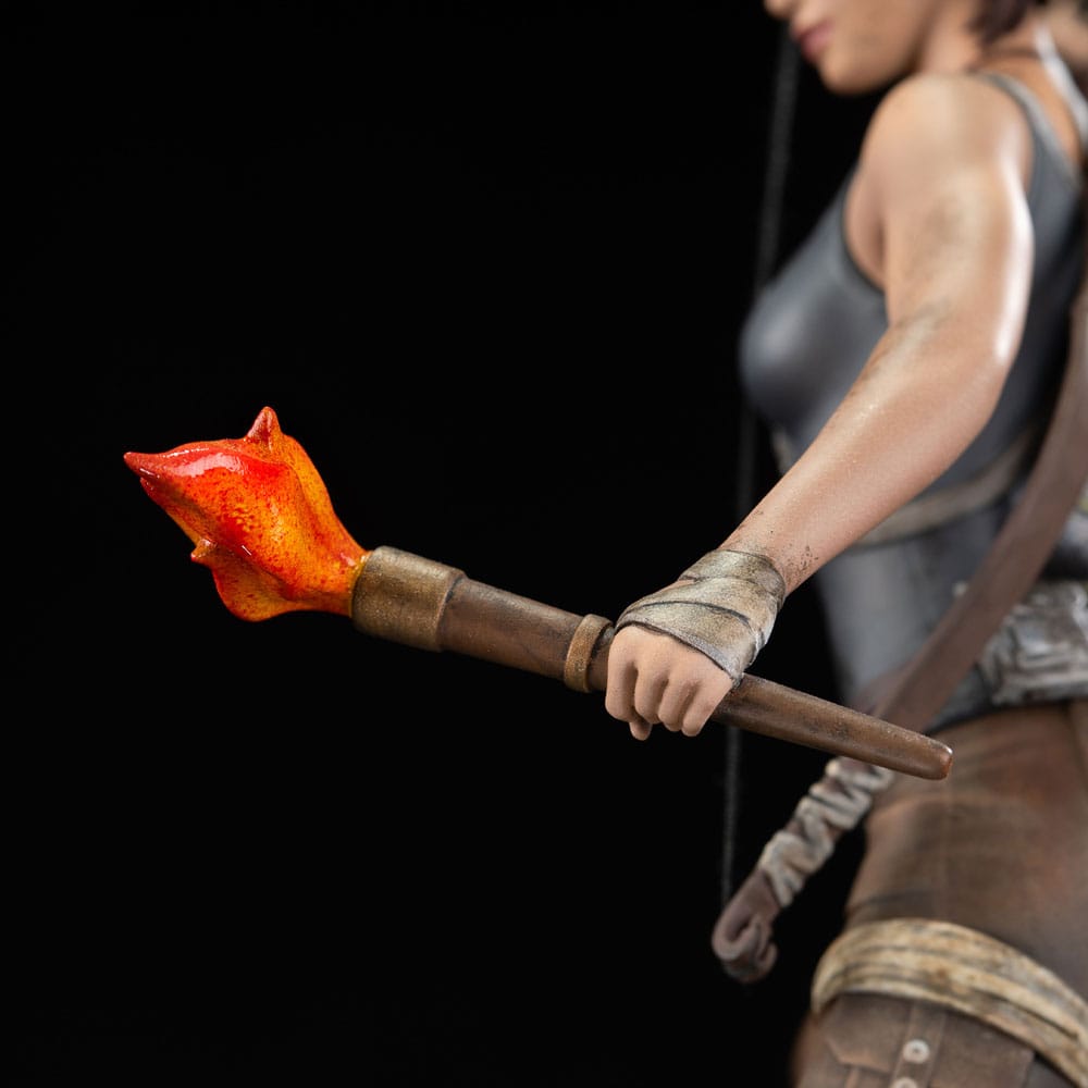 Tomb Raider PVC Statue Lara Croft Survivor Era 33 cm - Preorder - ETA: 20.11.2025