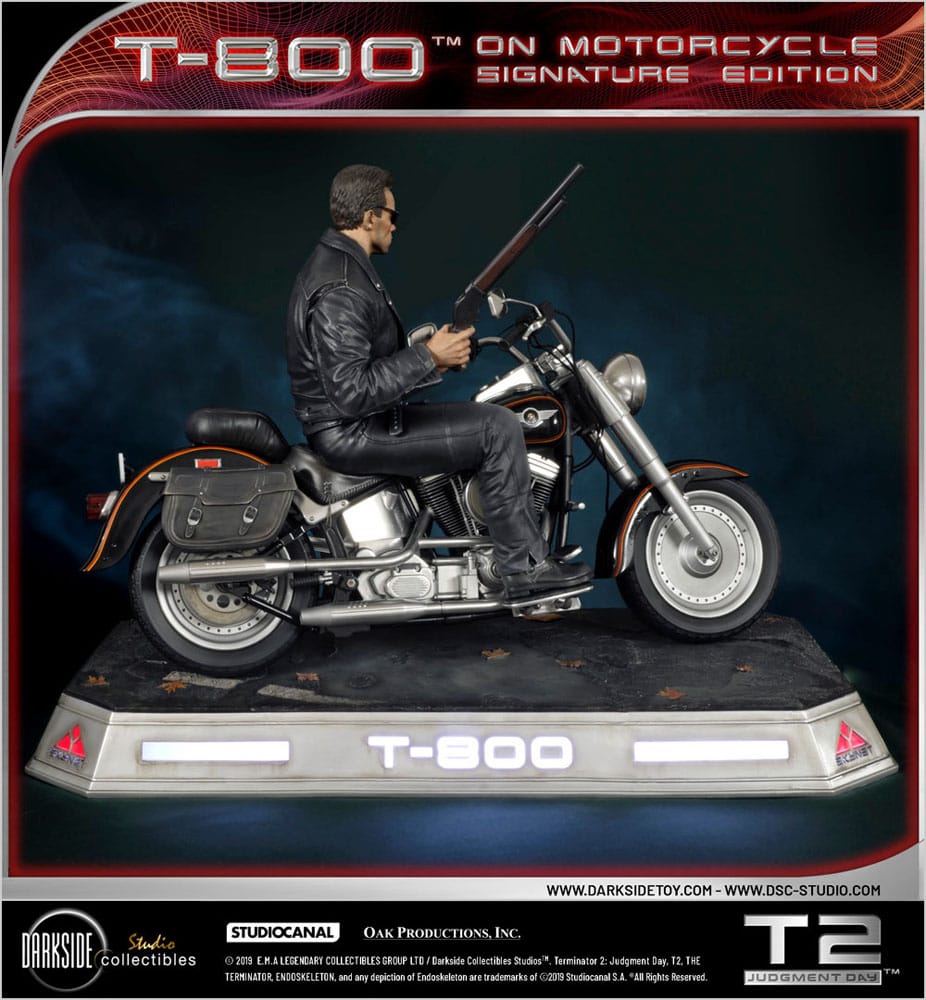 Terminator 2 Statue T-800 On Motorcycle Limited Signature Edition 70 cm - Preorder - ETA: 26.11.2025