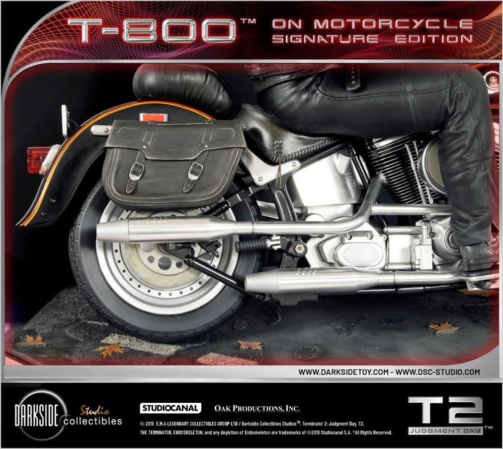 Terminator 2 Statue T-800 On Motorcycle Limited Signature Edition 70 cm - Preorder - ETA: 26.11.2025