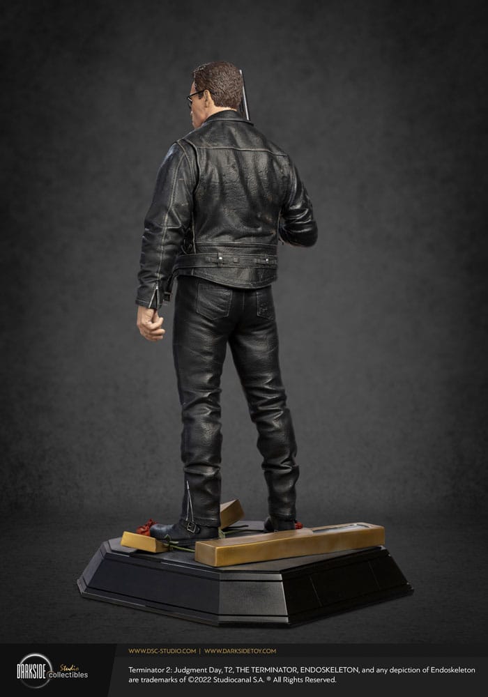 Terminator 2 Judgement Day Statue 1/3 T-800 30th Anniversary Signature Edition 69 cm - Versand: 5-7 Tage nach Bestellung