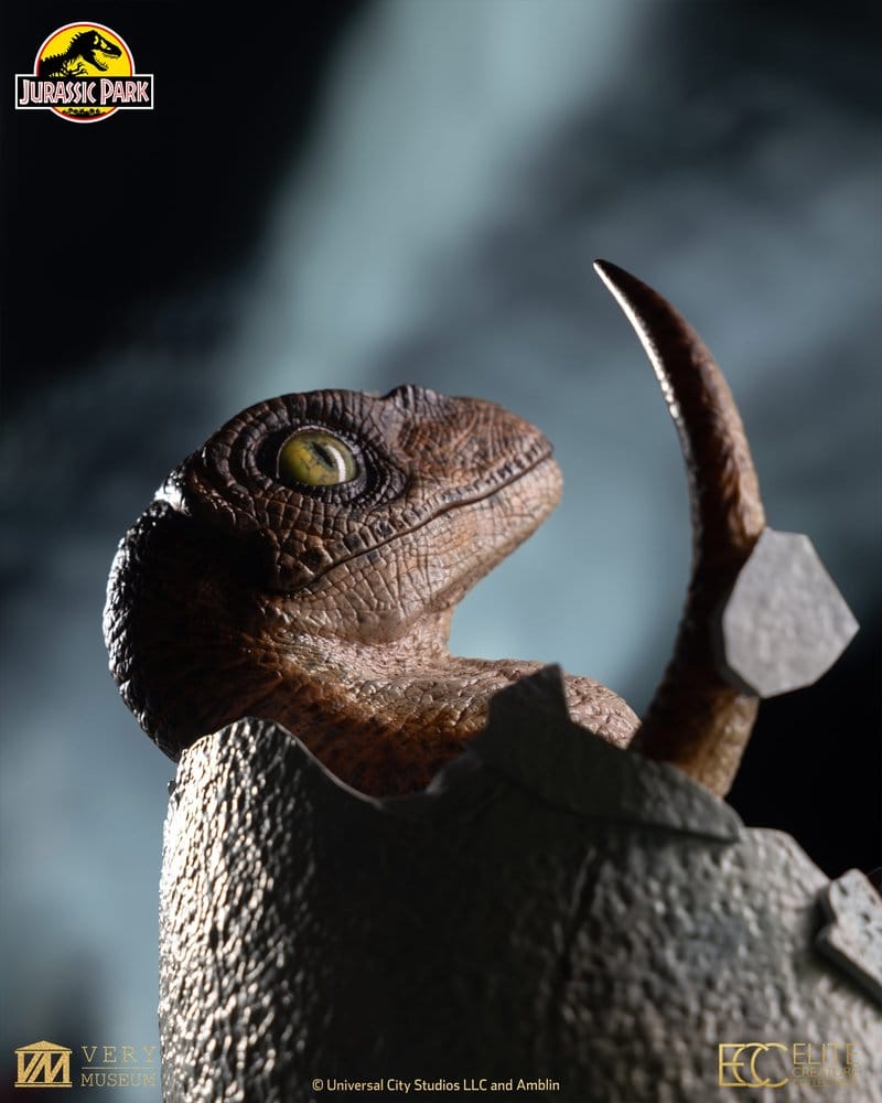 Jurassic Park Replik Velociraptor Hatching Egg 24 cm - Preorder - ETA: 25.08.2027