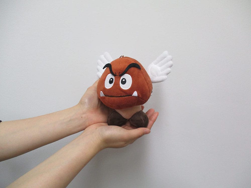 Super Mario Plüschfigur Para-Gumba 19 cm - Versand: 5-7 Tage nach Bestellung