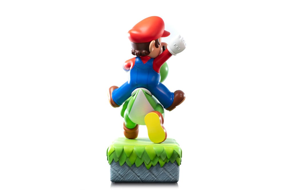 Super Mario Statue Mario & Yoshi Exclusive Edition 48 cm - Preorder - ETA: 25.11.2026