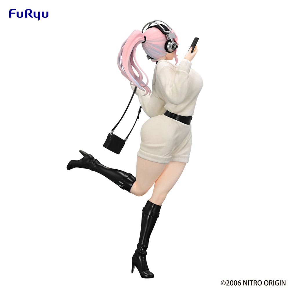 Super Sonico Trio-Try-iT PVC Statue Winter Memory Ver. 21 cm - Versand: 5-7 Tage nach Bestellung