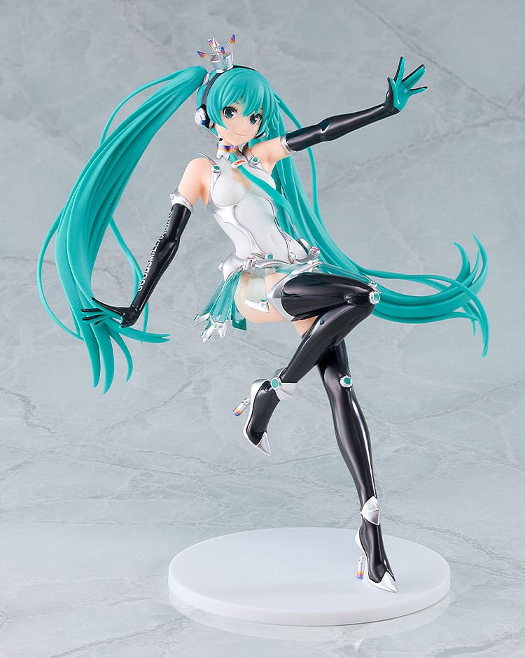 Hatsune Miku GT Project Plastic Model Kit Reincarnation Racing Miku: 2013 Ver. 19 cm  - Preorder - ETA: 25.06.2026