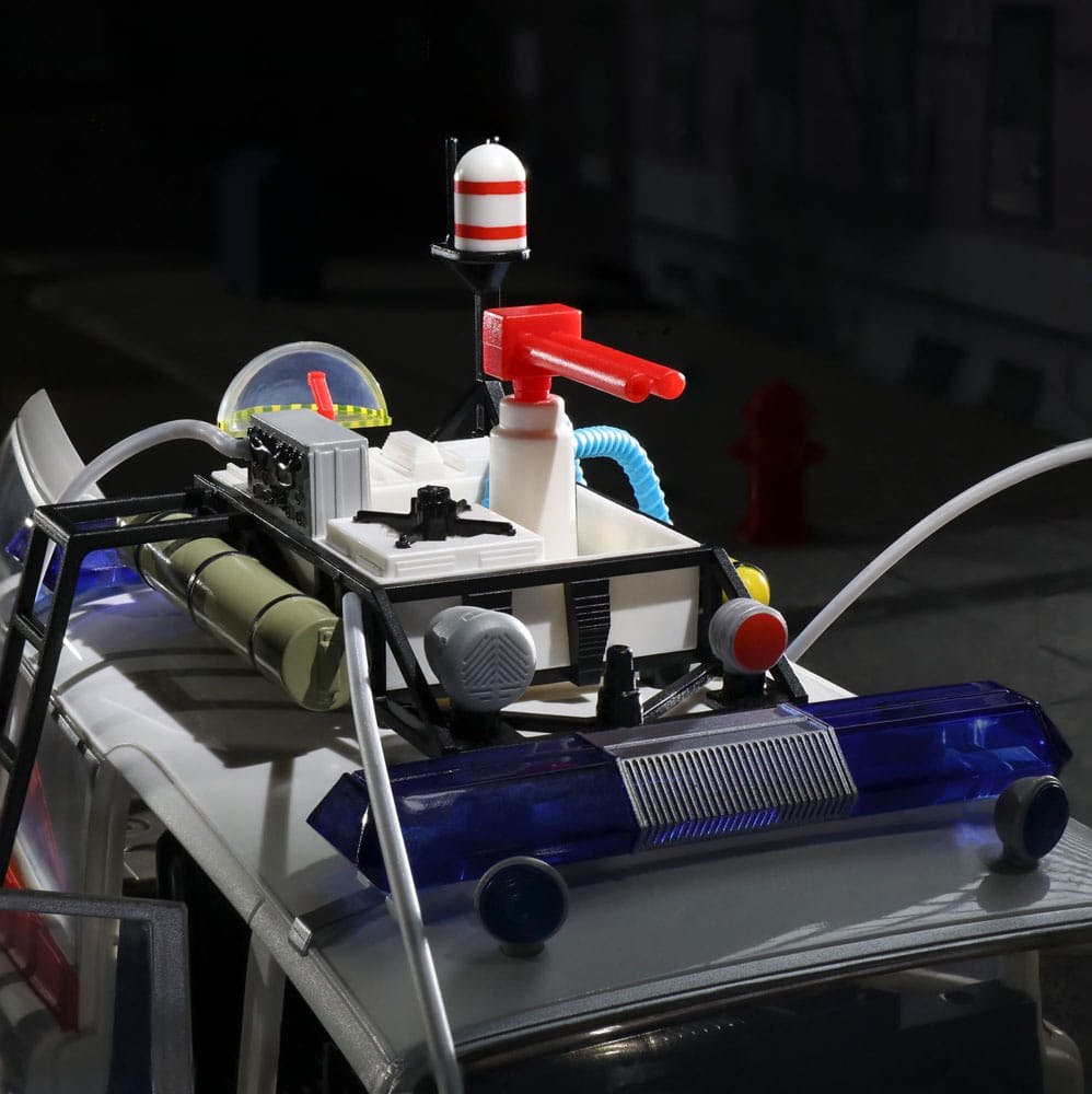 Ghostbusters Plasma Series Fahrzeug 1/18 Ecto-1 (1984) - Versand: 5-7 Tage nach Bestellung