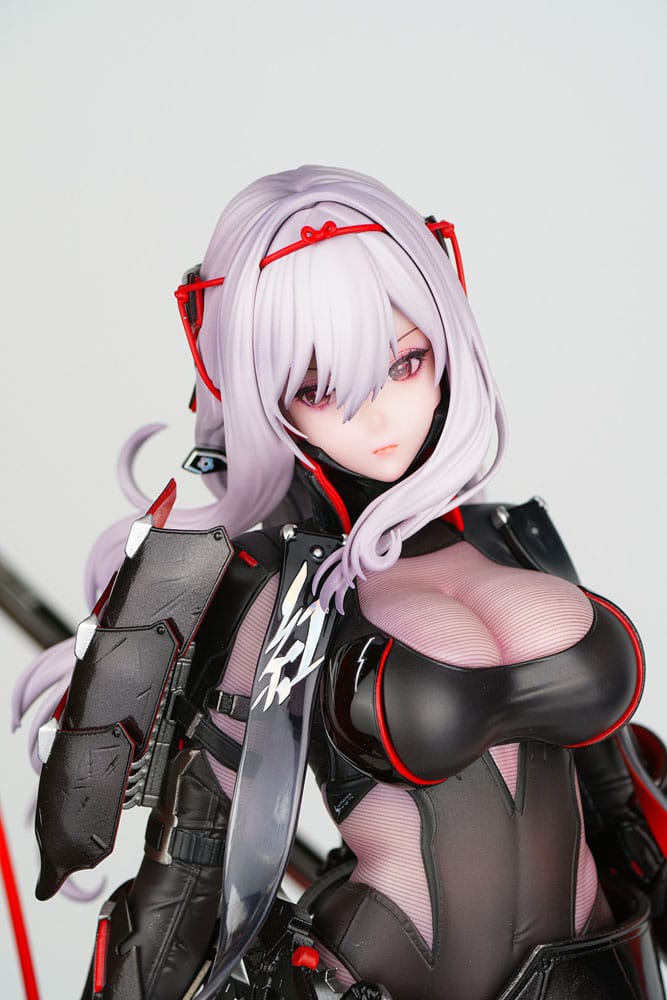 Goddess of Victory: Nikke Hobby sakura x GNFZ TOYZ PVC Statue 1/4 Scarlet: Black Shadow 43 cm - Preorder - ETA: 25.09.2026