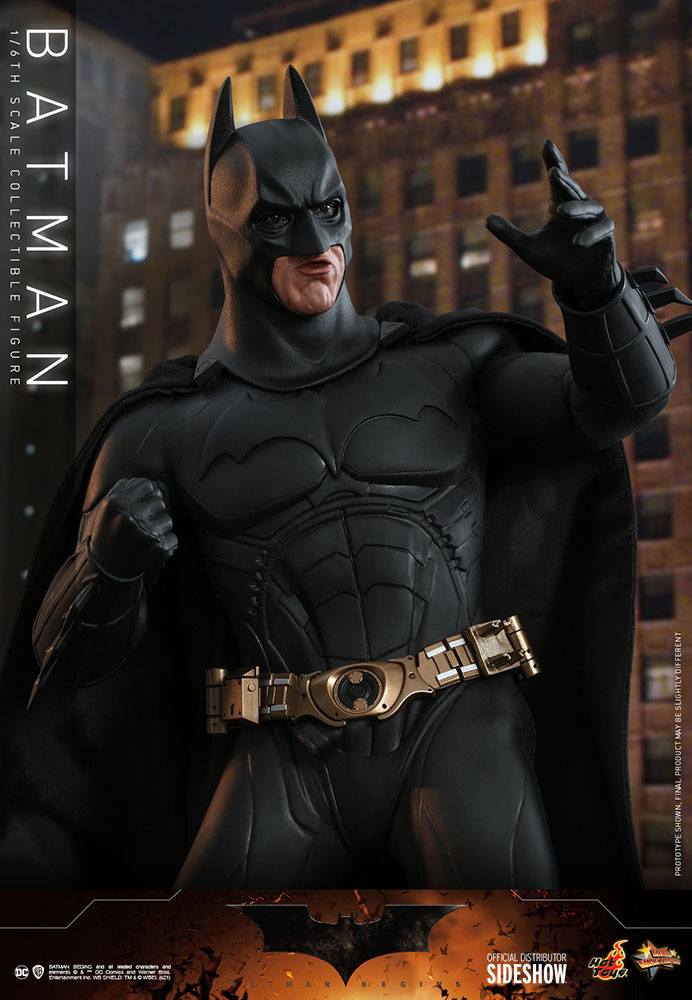 Batman Begins Movie Masterpiece Actionfigur 1/6 Batman Hot Toys Exclusive 32 cm - Versand: 5-7 Tage nach Bestellung