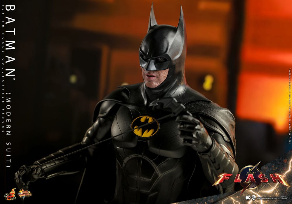 The Flash Movie Masterpiece Actionfigur 1/6 Batman (Modern Suit) 30 cm - Versand: 5-7 Tage nach Bestellung