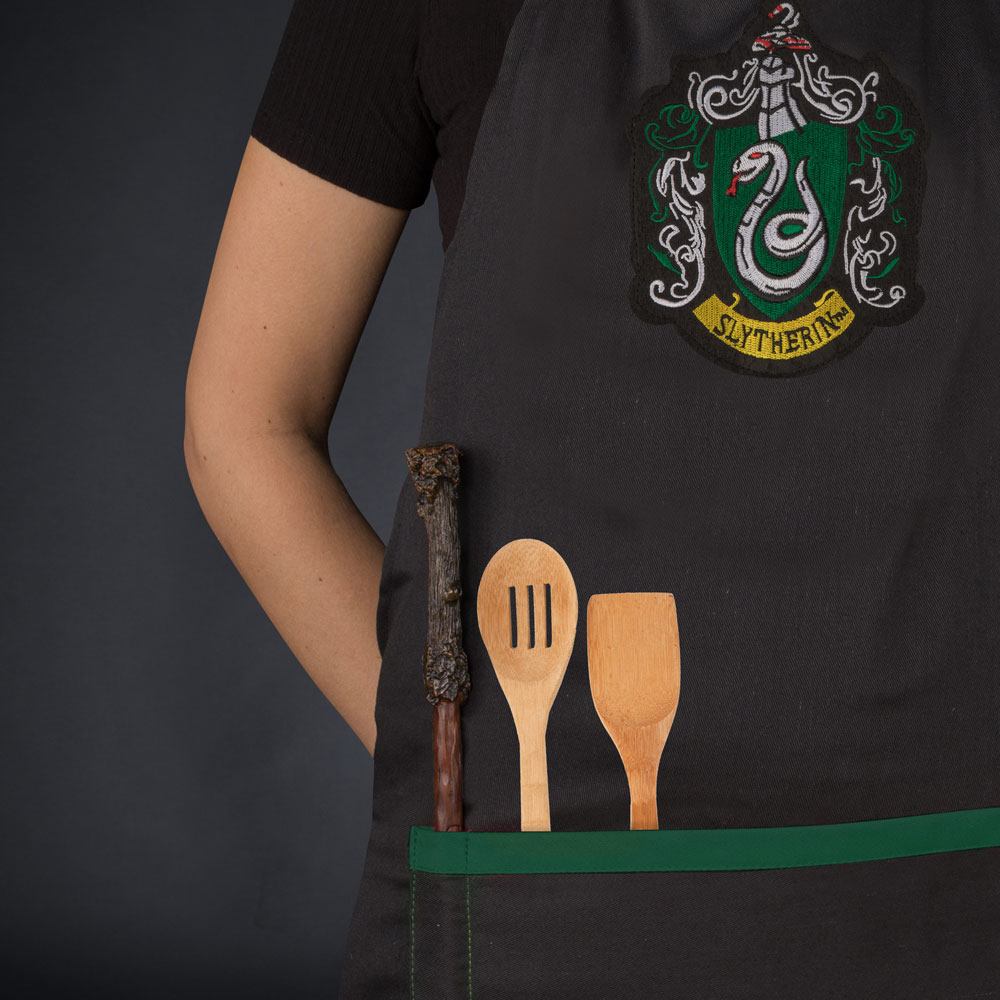 Harry Potter Kochschürze Slytherin - Preorder - ETA: 15.09.2025
