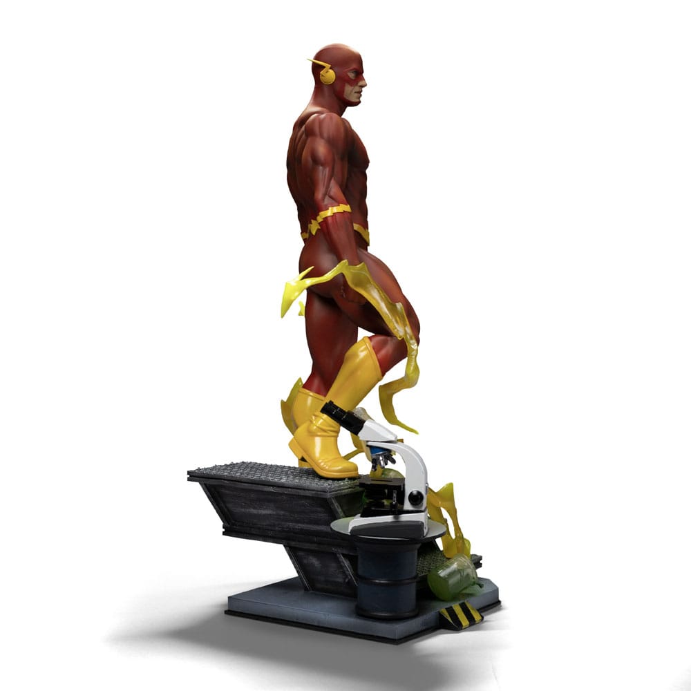 DC Comics Legacy Replica Statue 1/4 Flash 54 cm - Preorder - ETA: 20.10.2026