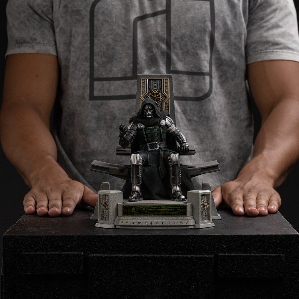 Avengers: Doomsday Art Scale Statue 1/10 Doctor Doom on Throne 22 cm - Preorder - ETA: 25.11.2026