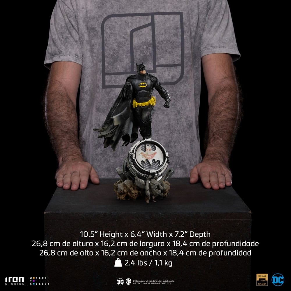 DC Comics BDS Art Scale Statue 1/10 Batman Deluxe (Black Version Exclusive) heo EU Exclusive 30 cm - Versand: 5-7 Tage nach Bestellung