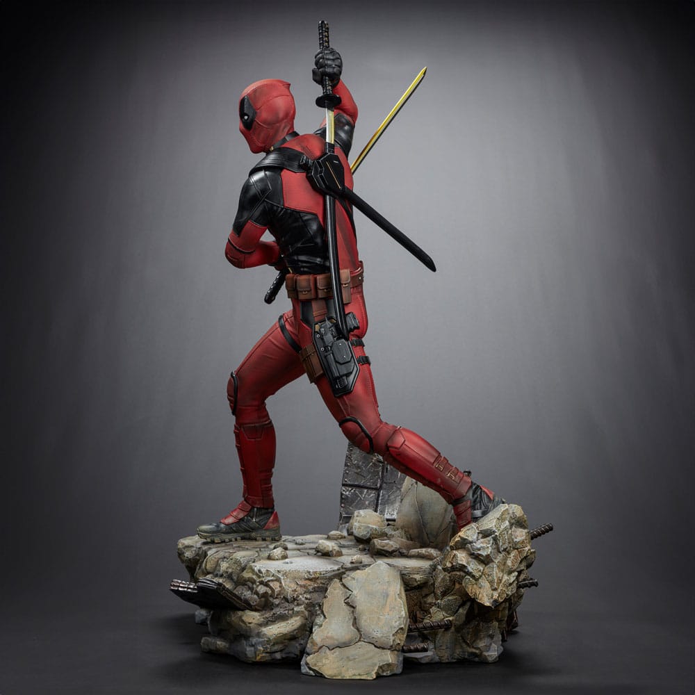 Deadpool 3 Legacy Replica Statue 1/4 Deadpool 58 cm - Preorder - ETA: 18.08.2025