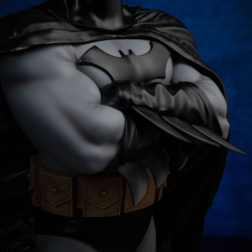 DC Comics Legacy Replica Statue 1/4 Batman DC Trinity 60 cm - Preorder - ETA: 31.12.2025