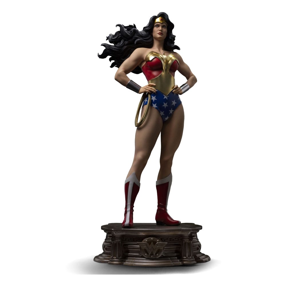DC Comics Legacy Replica Statue 1/4 Wonder Woman 56 cm - Preorder - ETA: 31.12.2025