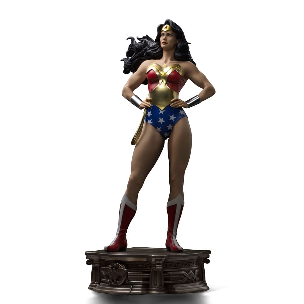 DC Comics Legacy Replica Statue 1/4 Wonder Woman 56 cm - Preorder - ETA: 31.12.2025