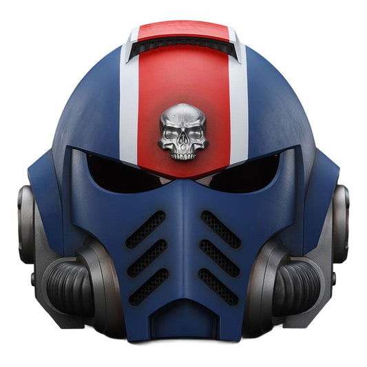 Warhammer 40,000: Space Marine 2 Replik Ultramarines Lieutenant Titus Helm 30 cm      - Preorder - ETA: 26.01.2026