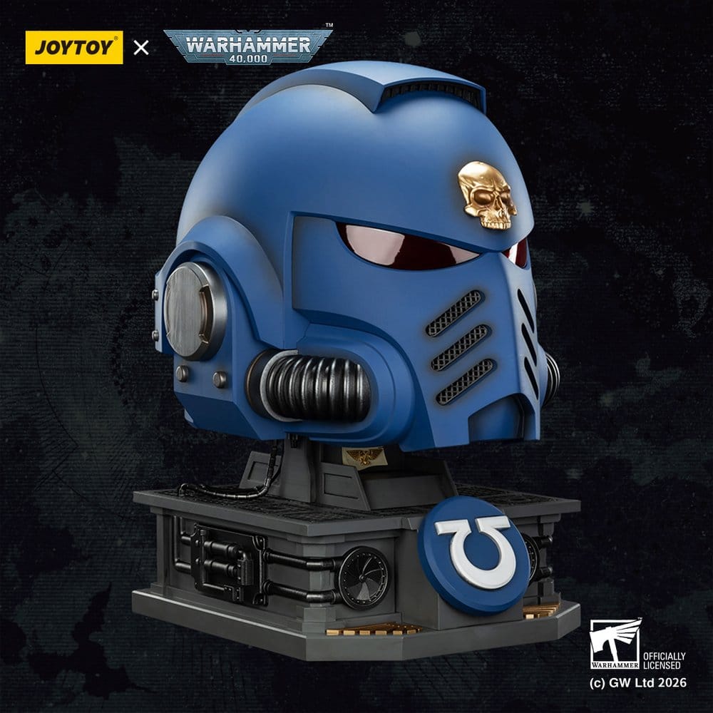 Warhammer 40,000 Captain MkX Helmet & Display Stand Ultramarines 44 cm - Preorder - ETA: 25.09.2026