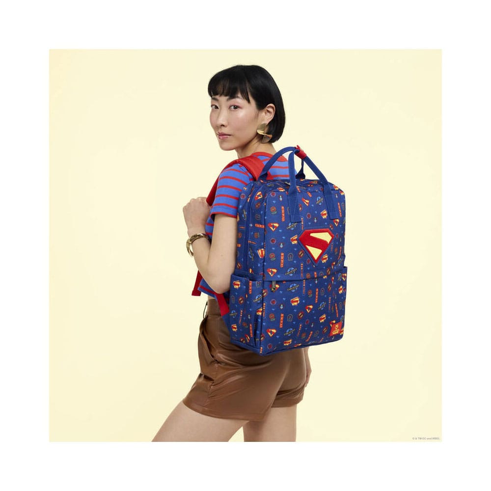 DC Comics by Loungefly Full-Size Nylon Rucksack Superman - Versand: 5-7 Tage nach Bestellung