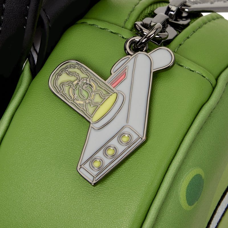 Rick and Morty by Loungefly Sling Brusttasche / Umhängetasche Pickle Rick - Versand: 7 Tage nach Bestellung