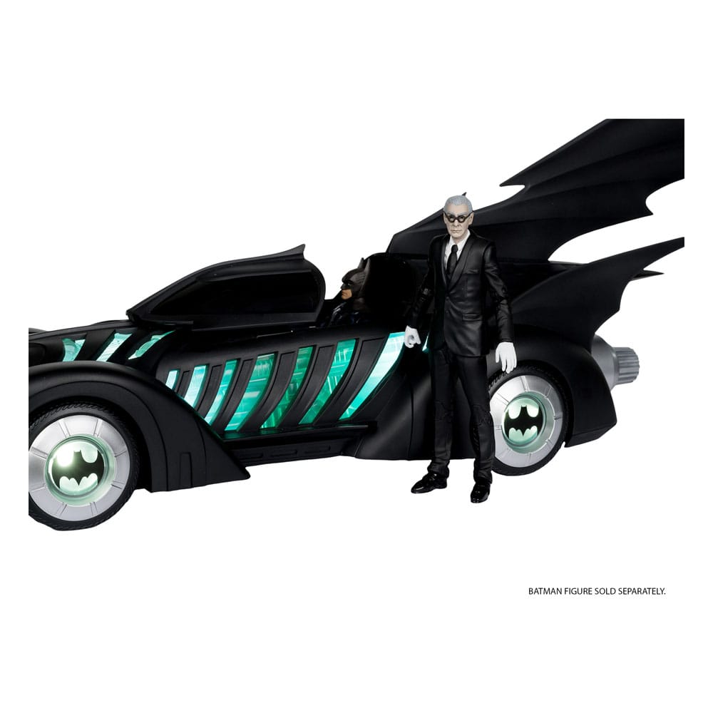 Batman Forever DC Multiverse Actionfigur mit Fahrzeug Alfred Pennyworth & Batmobile (Gold Label) 79 cm - Preorder - ETA: 06.01.2026