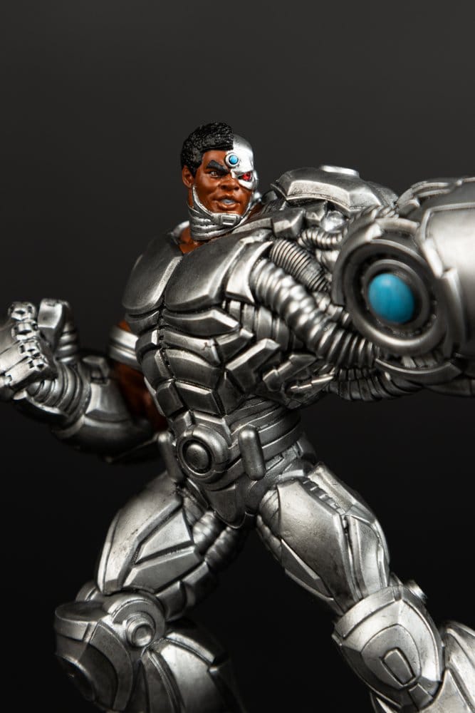DC Direct Collector Vinyl Statue Cyborg 12 cm - Versand: 7 Tage nach Bestellung