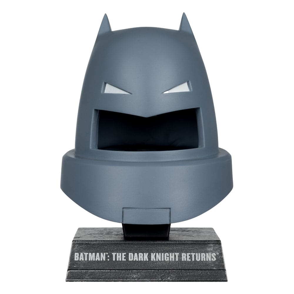Batman DC Direct Mini-Replik 1/3 Gepanzerte Batman Maske (Dark Knight Returns) 18 cm - Versand: 5-7 Tage nach Bestellung