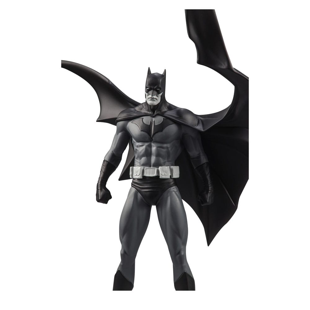 DC Direct Statue Batman Black & White Batman (by Jorge Jimenez) 27 cm - Versand: 5-7 Tage nach Bestellung