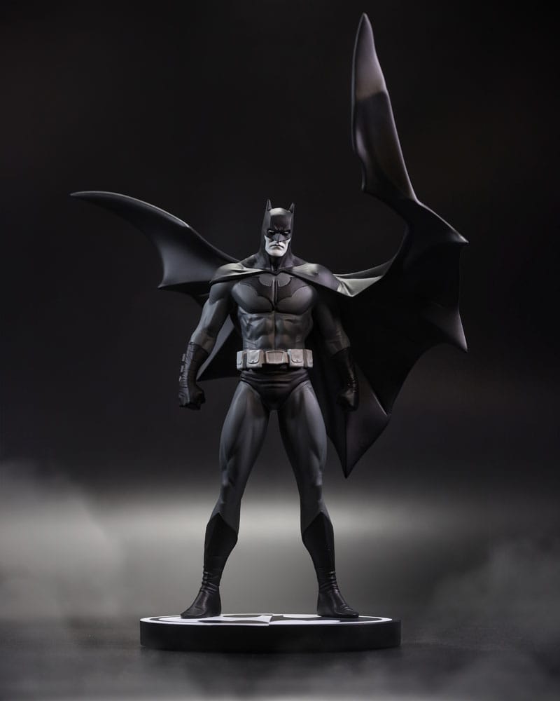 DC Direct Statue Batman Black & White Batman (by Jorge Jimenez) 27 cm - Versand: 5-7 Tage nach Bestellung