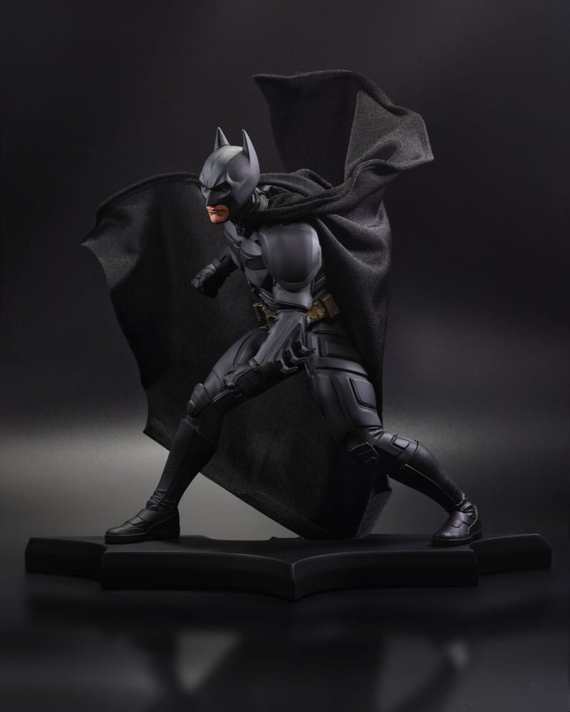 DC Direct Statue DC Movie Statues Batman (The Dark Knight) 24 cm - Versand: 5-7 Tage nach Bestellung