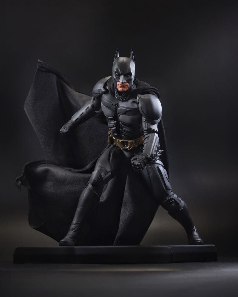 DC Direct Statue DC Movie Statues Batman (The Dark Knight) 24 cm - Versand: 5-7 Tage nach Bestellung