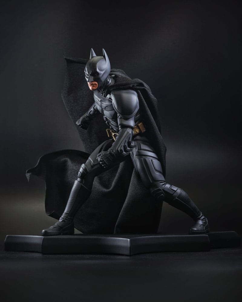 DC Direct Statue DC Movie Statues Batman (The Dark Knight) 24 cm - Versand: 5-7 Tage nach Bestellung