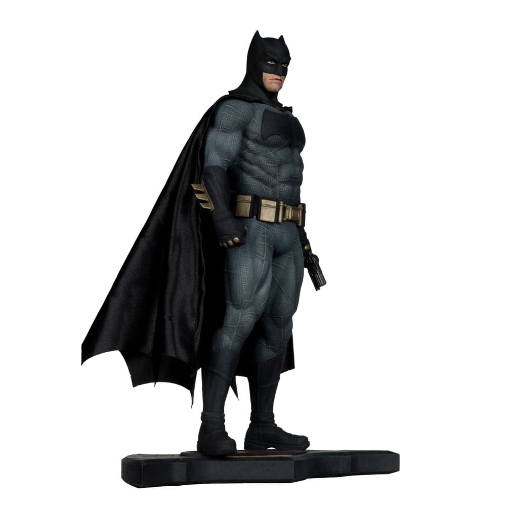 Batman v Superman: Dawn of Justice Statue 1/6 Batman 32 cm - Versand: 5-7 Tage nach Bestellung