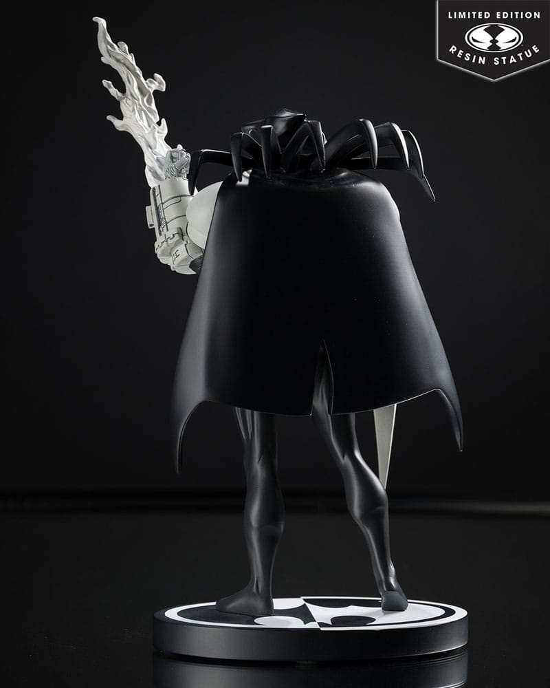 DC Direct Batman: Black & White Statue 1/10 Azrael by Joe Quesada 21 cm - Preorder - ETA: 29.12.2025