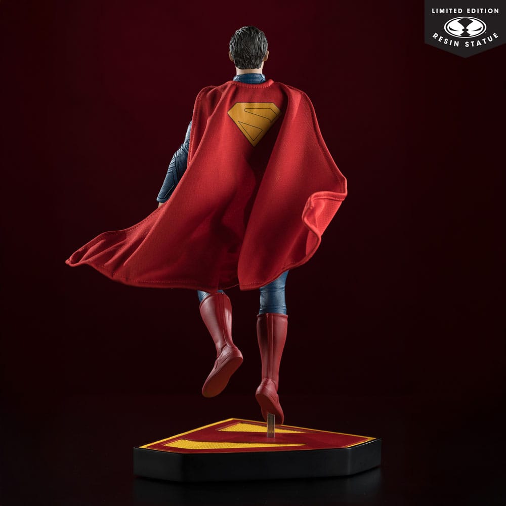 Superman (2025) DC Direct 1/6 Statue Superman 35 cm - Preorder - ETA: 25.02.2026