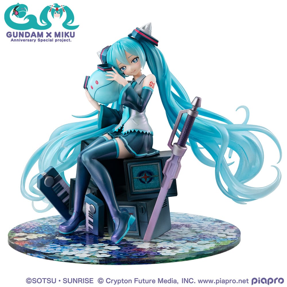 Mobile Suit Gundam x Hatsune Miku Lucrea PVC Statue Hatsune Miku x OO Gundam 45th Anniversary 17 cm - Preorder - ETA: 25.11.2026