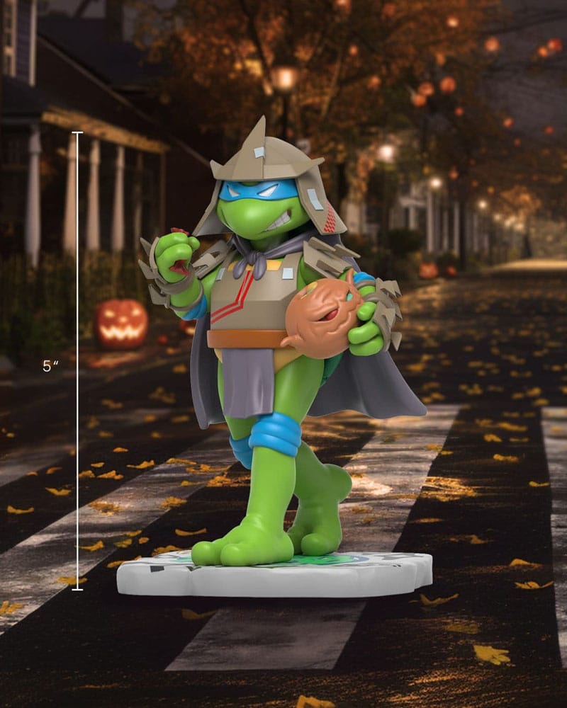 Teenage Mutant Ninja Turtles Figur Remixx Leonardo Cowa-BOO-nga! Edition 15 cm - Versand: 5-7 Tage nach Bestellung