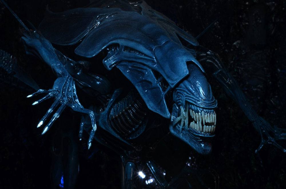 Aliens Ultra Deluxe Actionfigur Alien Queen 38 cm - Preorder - ETA: 29.12.2025