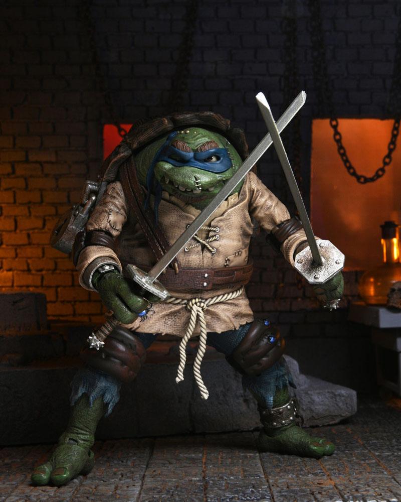 Universal Monsters x Teenage Mutant Ninja Turtles Actionfigur Ultimate Leonardo as The Hunchback 18 cm - Preorder - ETA: 16.02.2026