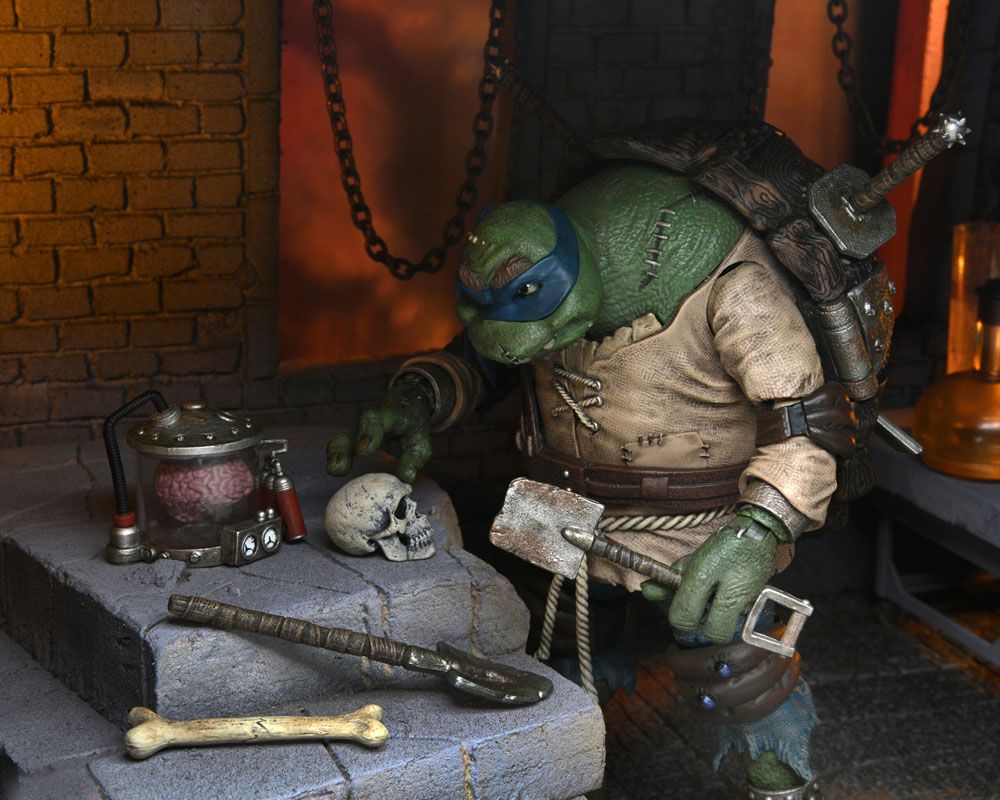 Universal Monsters x Teenage Mutant Ninja Turtles Actionfigur Ultimate Leonardo as The Hunchback 18 cm - Preorder - ETA: 16.02.2026