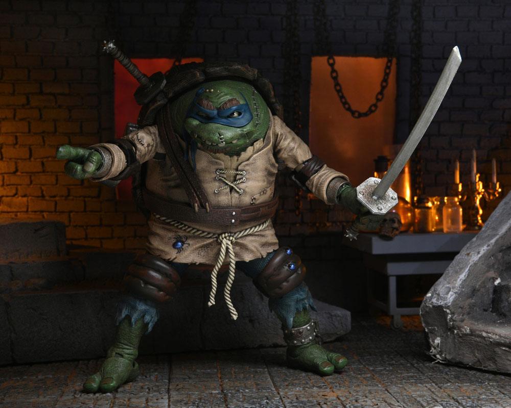 Universal Monsters x Teenage Mutant Ninja Turtles Actionfigur Ultimate Leonardo as The Hunchback 18 cm - Preorder - ETA: 16.02.2026