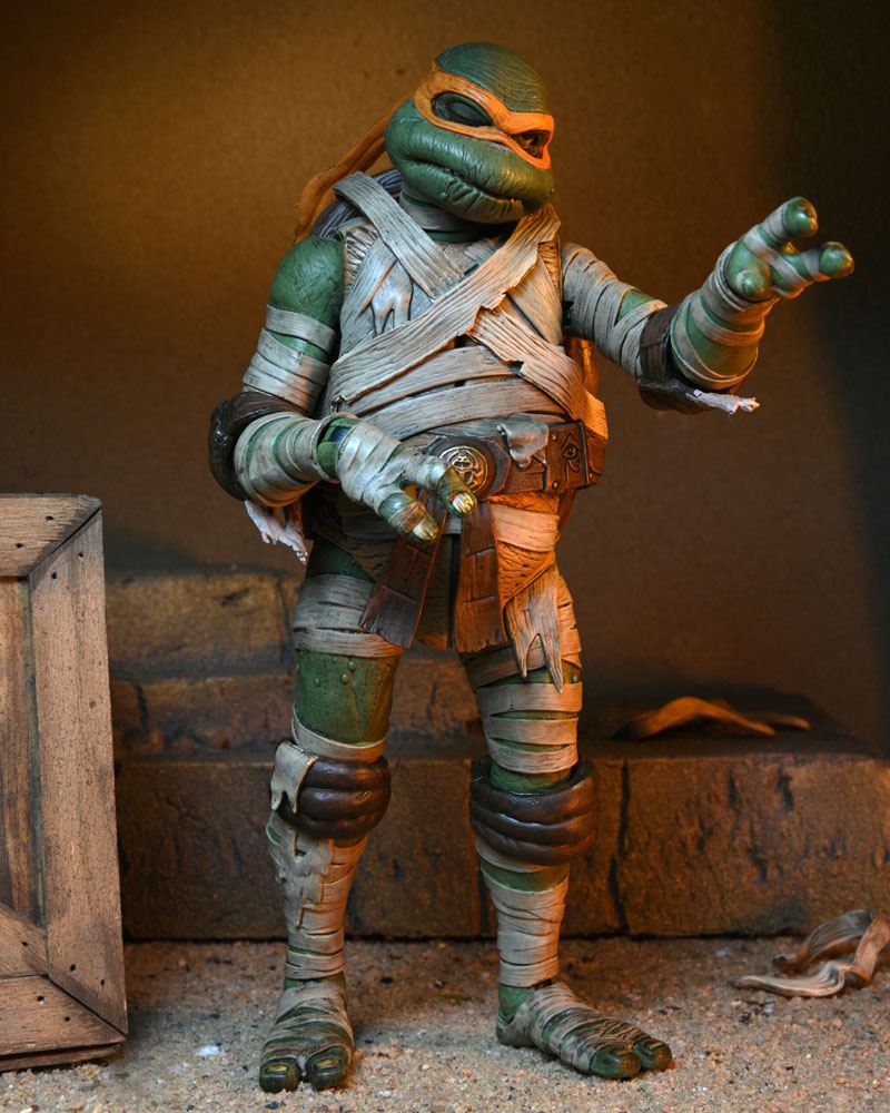 Universal Monsters x Teenage Mutant Ninja Turtles Actionfigur Ultimate Michelangelo as The Mummy 18 cm - Preorder - ETA: 16.02.2026